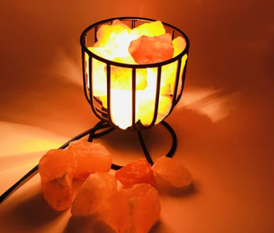 Himalayan Salt Wrought Iron Basket Lamp